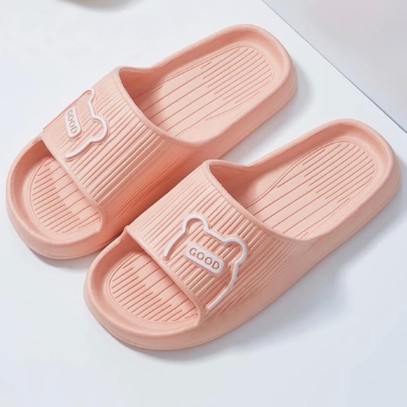Women Good Bear Graphic Pink or Grey Slides *NEW* - Picture 1 of 13